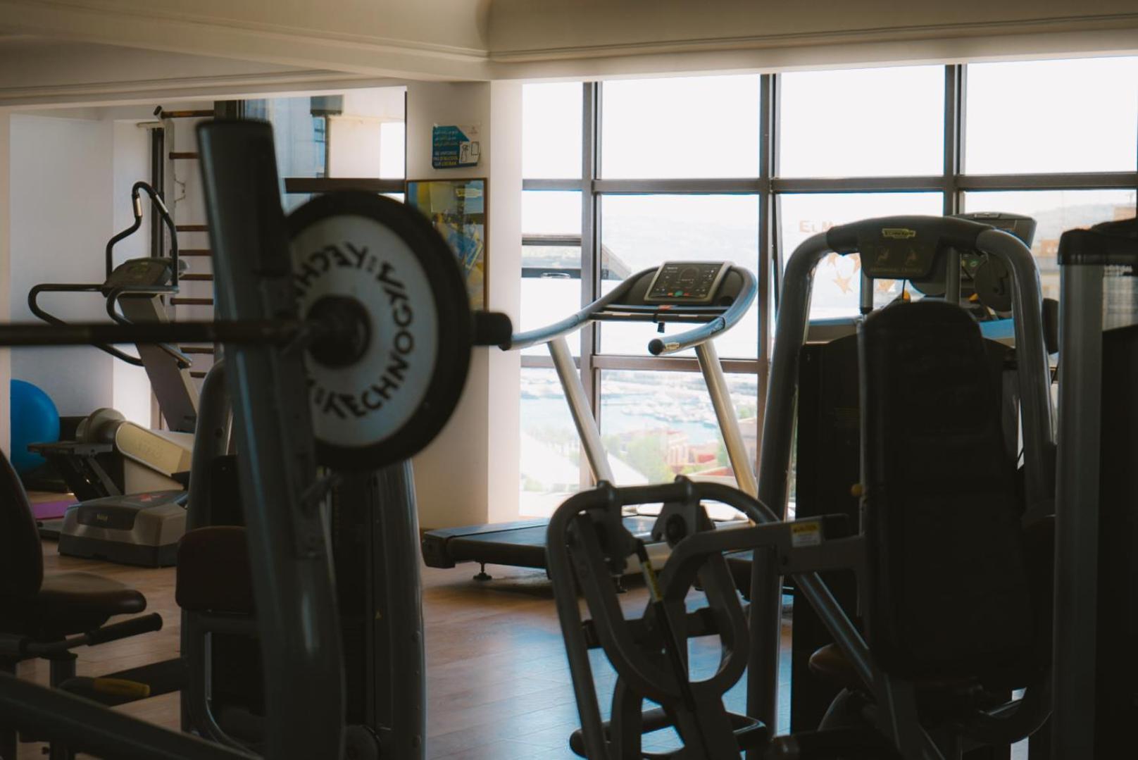 El Minzah Hotel Tanger Buitenkant foto The gym at the hotel