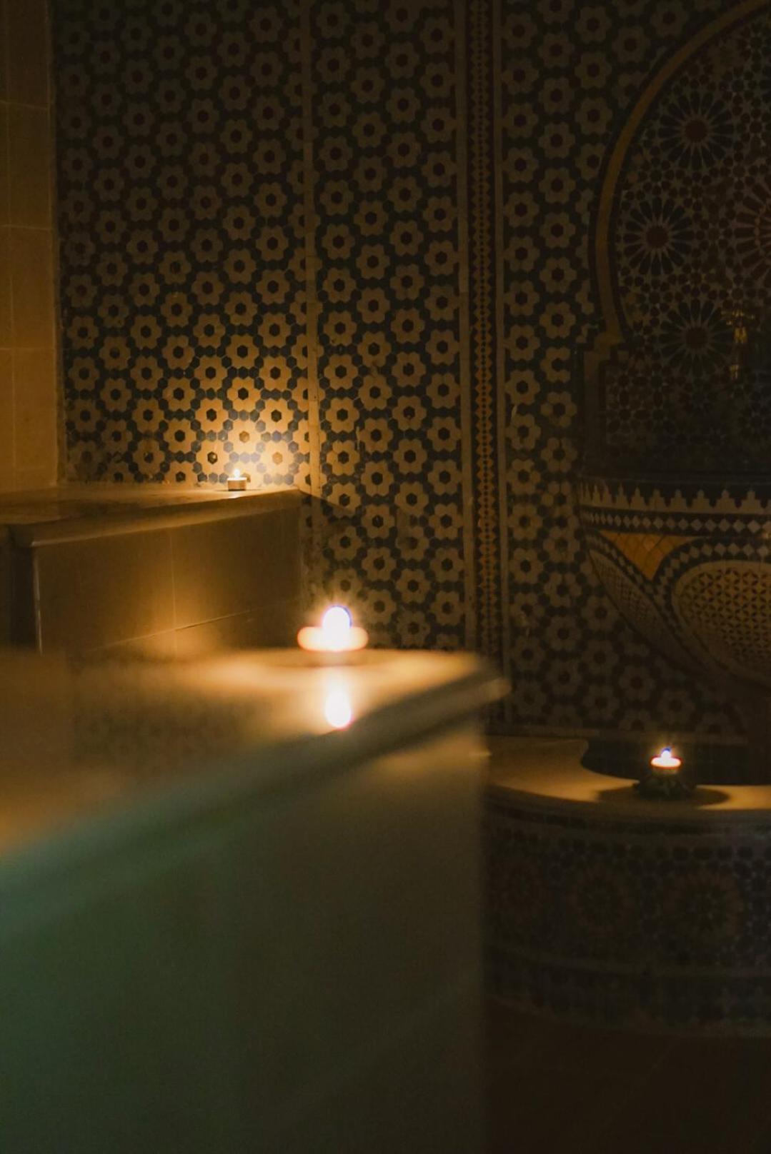 El Minzah Hotel Tanger Buitenkant foto A hammam in Marrakech, Morocco