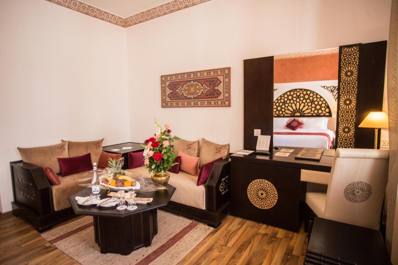 El Minzah Hotel Tanger Buitenkant foto Suite